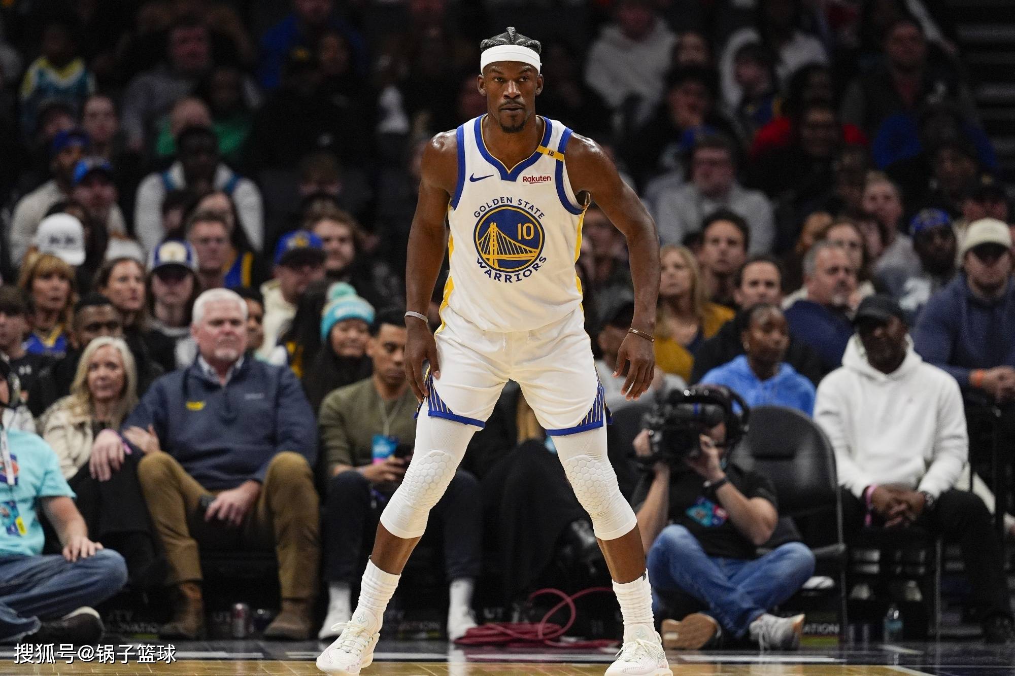 星空app-法国队不断突破！，巴特勒连续十二场比赛得分超过最后时刻胜出赛场气氛高涨-星空app