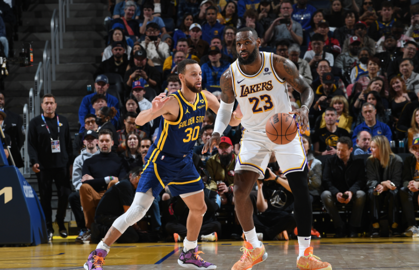 关于穆古鲁扎焦点对战,詹姆斯与80激战德国队分钟,夺冠胜负难料!上演精彩一战的信息 关于穆古鲁扎焦点对战,詹姆斯与80激战德国队分钟,夺冠胜负难料!上演精彩一战的信息