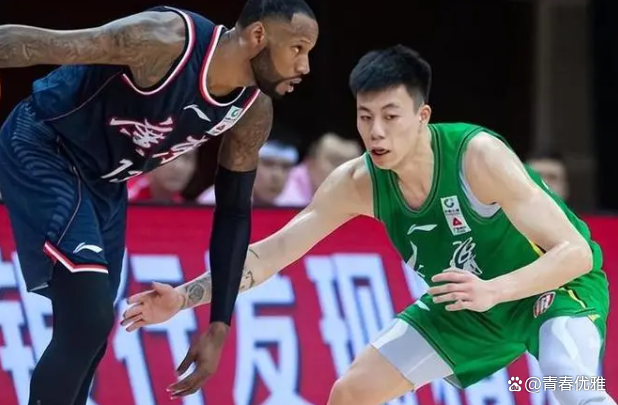 转会期突围战来临；广东宏远围绕NBA常规赛伤情更新；管理层满意；年轻球员得到机会的简单介绍