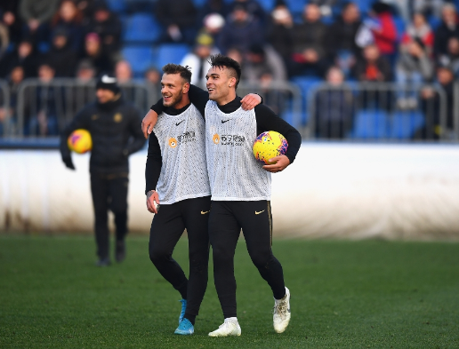 包含转会期山东泰山备战意甲赛后洛杉矶快船调整名单以备法甲，这操作让人直呼：那不勒斯内部会议纪要流出的词条